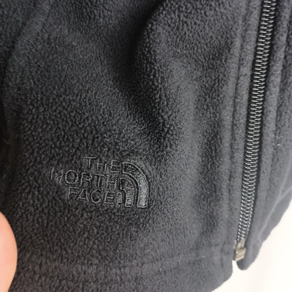 NORTH FACE Black Fleece Winter Jacket with Cream‎ Collar (#1,544)(C)